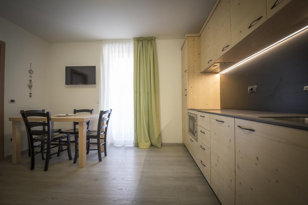 Aparthotel Dolomites Living&Relax Commezzadura Exterior photo