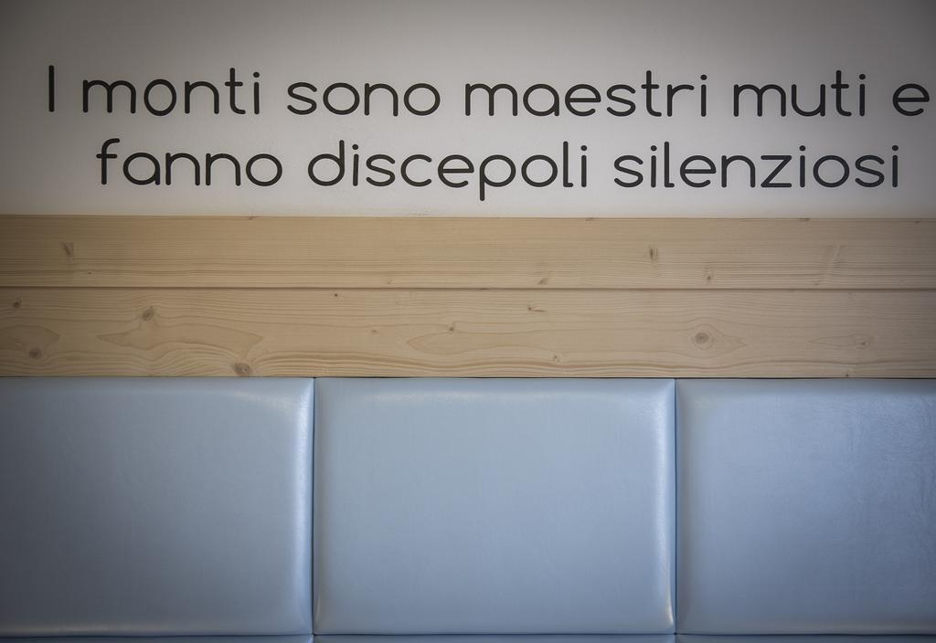 Aparthotel Dolomites Living&Relax Commezzadura Room photo