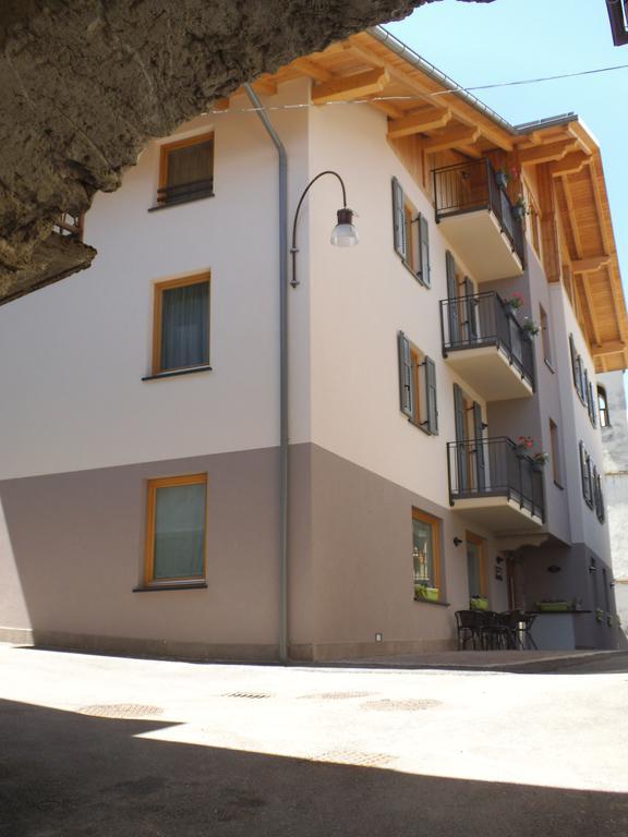 Aparthotel Dolomites Living&Relax Commezzadura Exterior photo